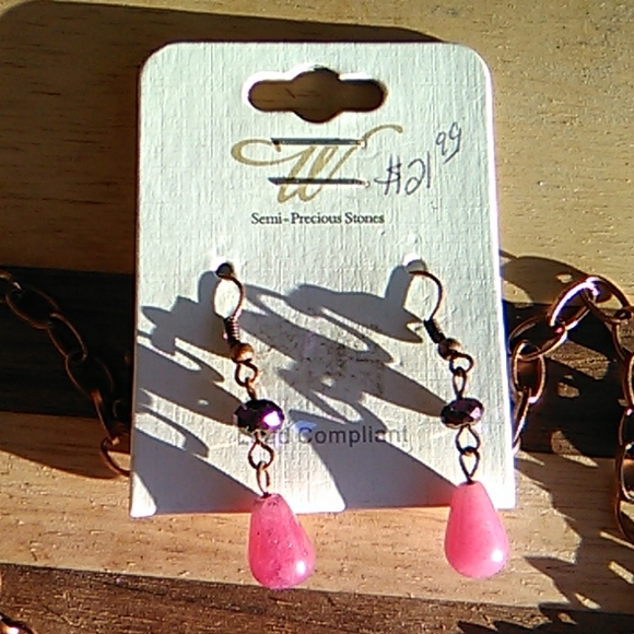 Pink and purple necklace set - Picture 2 of 6